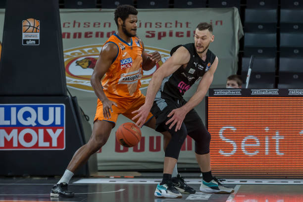 并在面料中 并在面料中