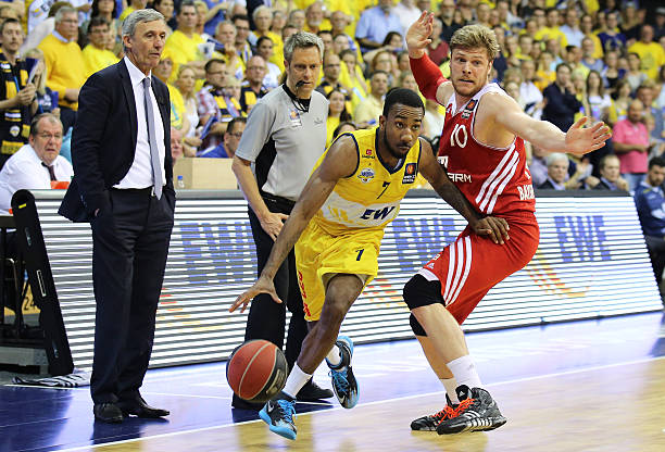 定的更衣室 定的更衣室