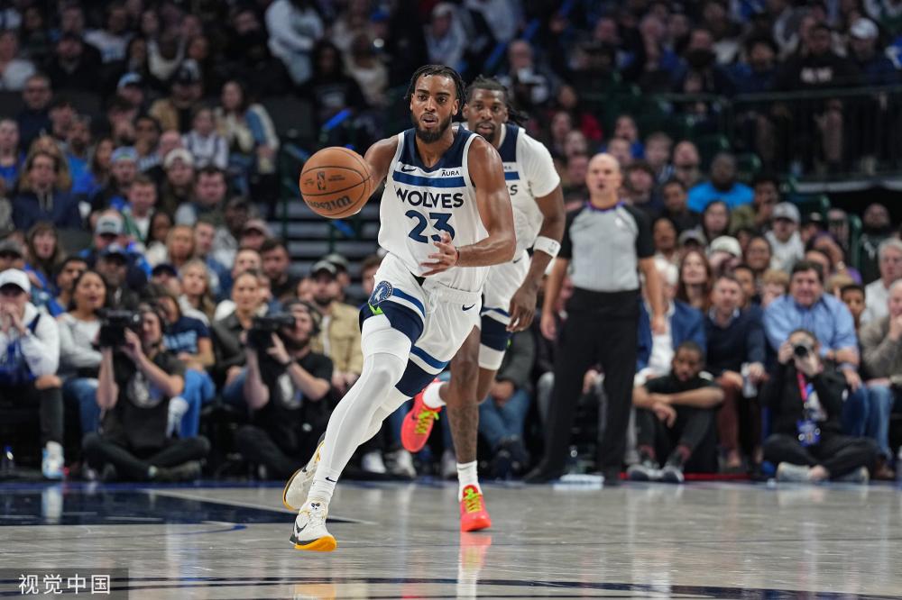 并积极寻找 并积极寻找